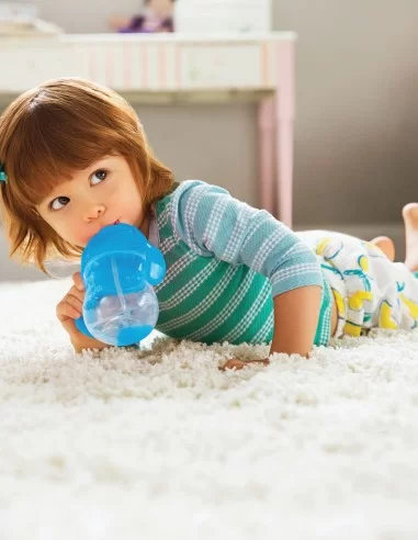 Munchkin Toddler Click Lock Weighted... Munchkin Toddler Click Lock Weighted...